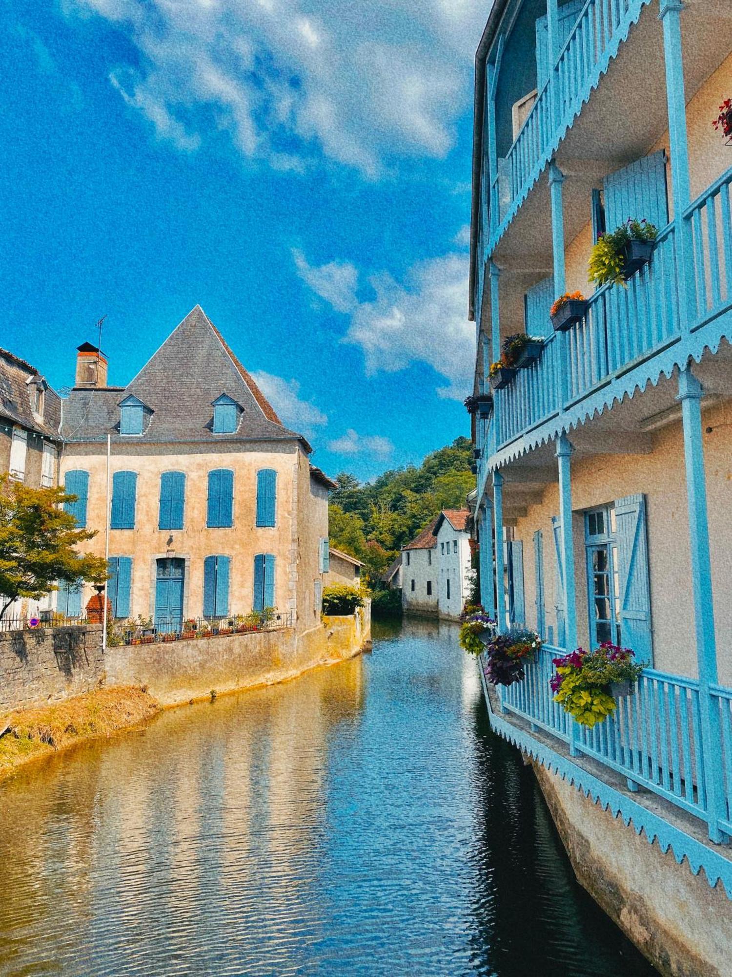 Agreable Petit Gite Avec Piscine Et Jardinet Salies-de-Béarn Exteriér fotografie